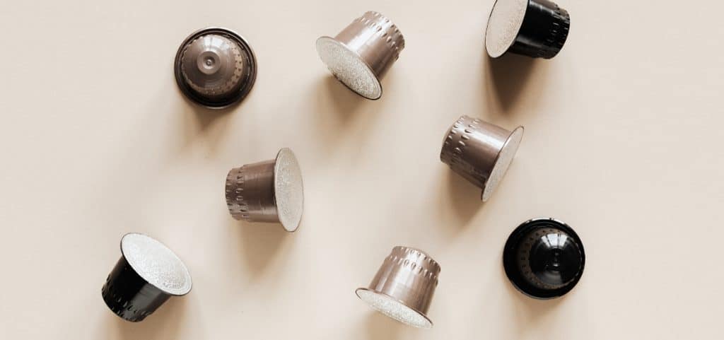Wie funktionieren Kaffeekapseln? Alles über das System, den Geschmack und die Kritik an Einzelportionen