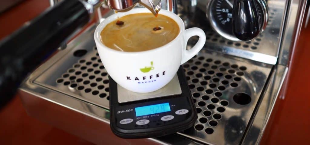 Cafe Americano – Zubereitung mit Espressomaschine