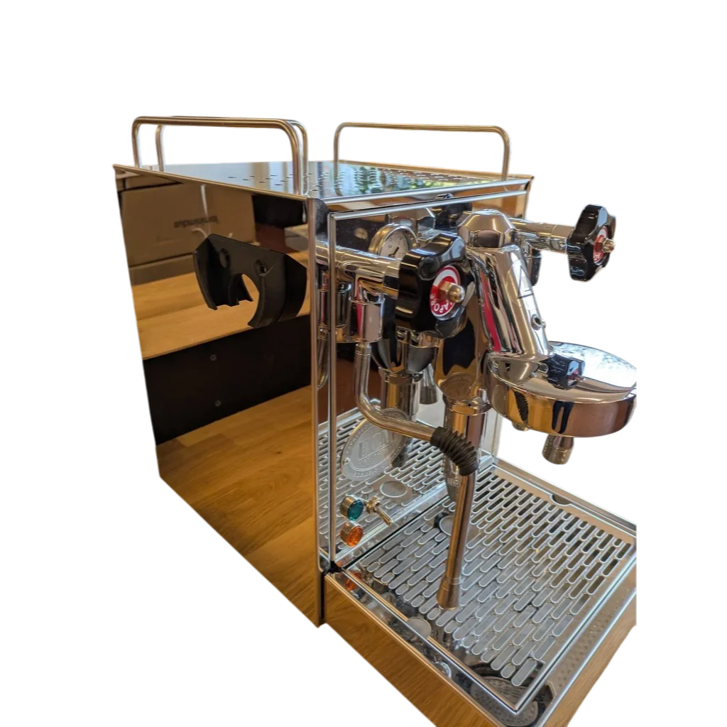 Siebträgerhalter an Rocket befestigt